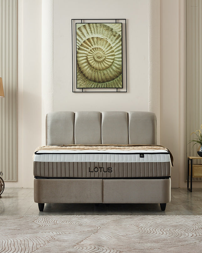 Lotus Bedding Set