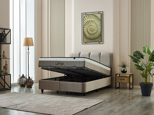 Lotus Bedding Set