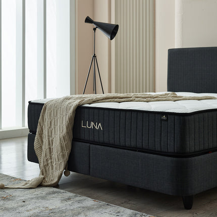 Luna Bedding Set