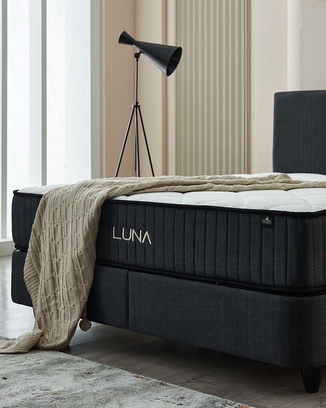 Luna Bedding Set