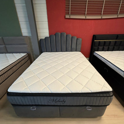 Melody boxspring kleur Antraciet.