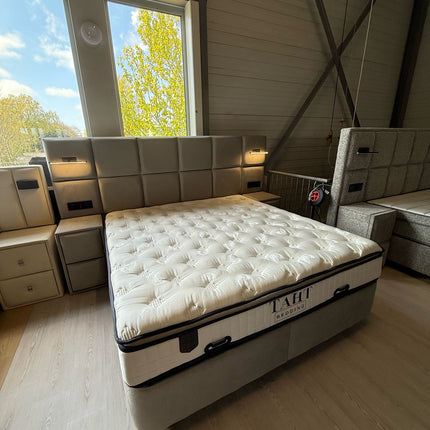 Bed Model OLIVIA met led lampjes en stekker.