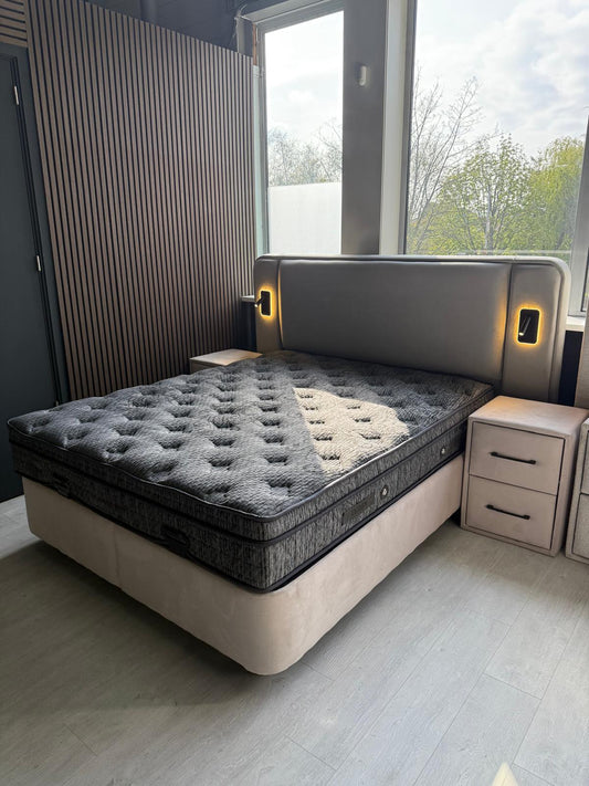 Bed boxspring Model VINTAGE – kleur beige